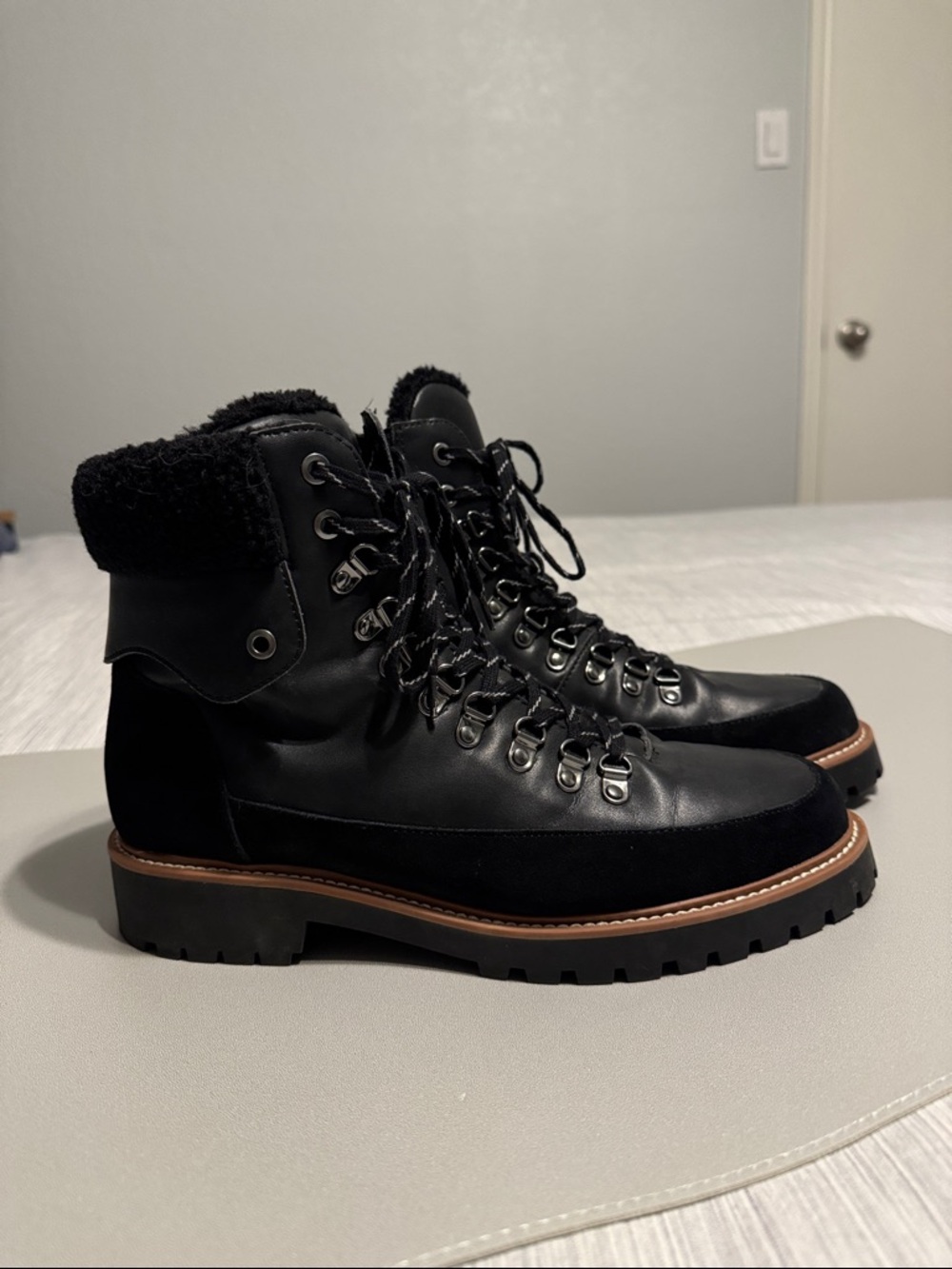 Blondo Natasia Waterproof Cold Weather Lace-Up Lug Sole Booties